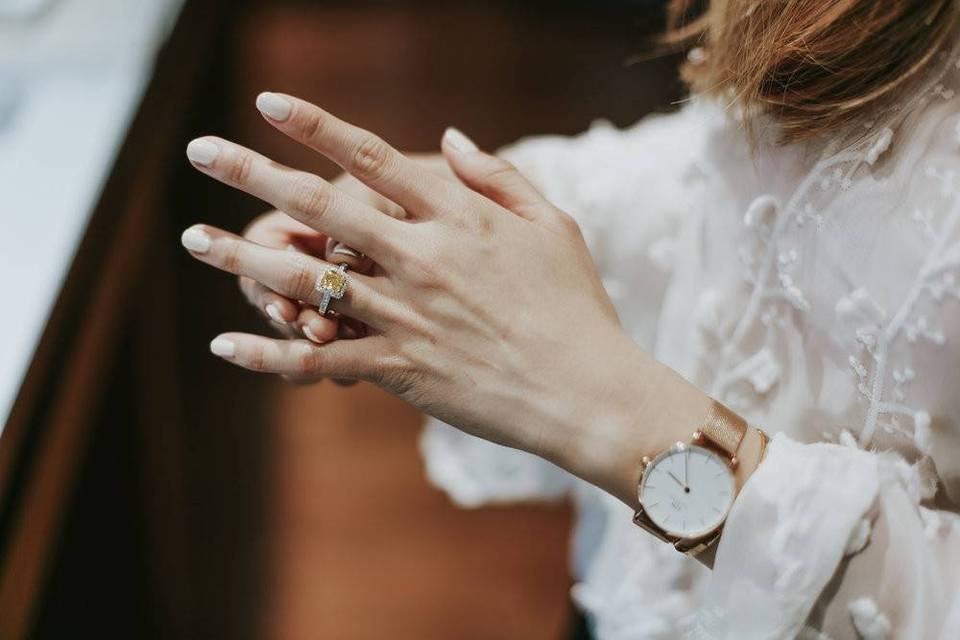 Exactly When to Take off Your Engagement Ring & Why