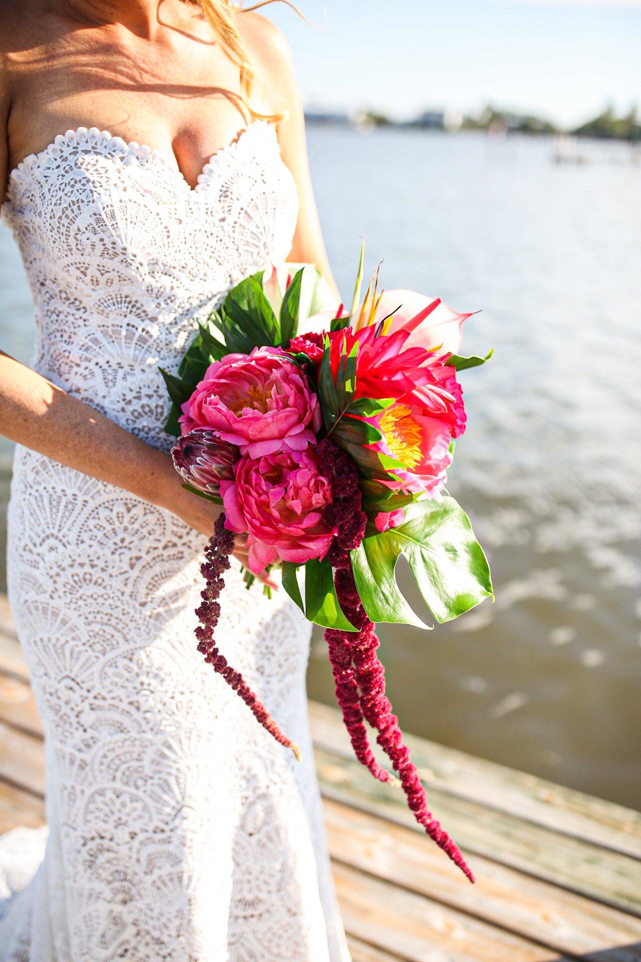 100 Beach Wedding Bouquets - Tropical to Boho Inspiration