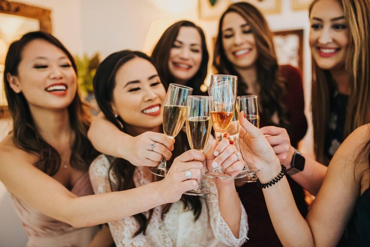 Who Pays for the Bridal Shower? (+ More Bridal Shower FAQs!)
