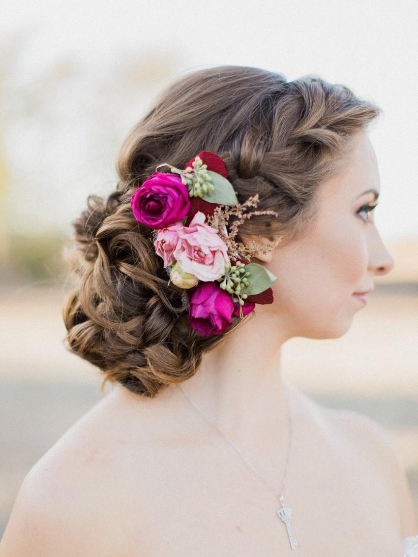 11+ Best Bridal Hairstyles with Roses for a Glam Bridal Hairdo |  WeddingBazaar