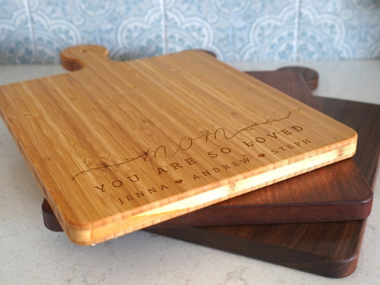 Mom Cutting Board, the Heart of the Family, Mothers Day Personalized,  Mothers Day Gift Ideas, Mothers Day Cutting Board, Mom Quote Sign 