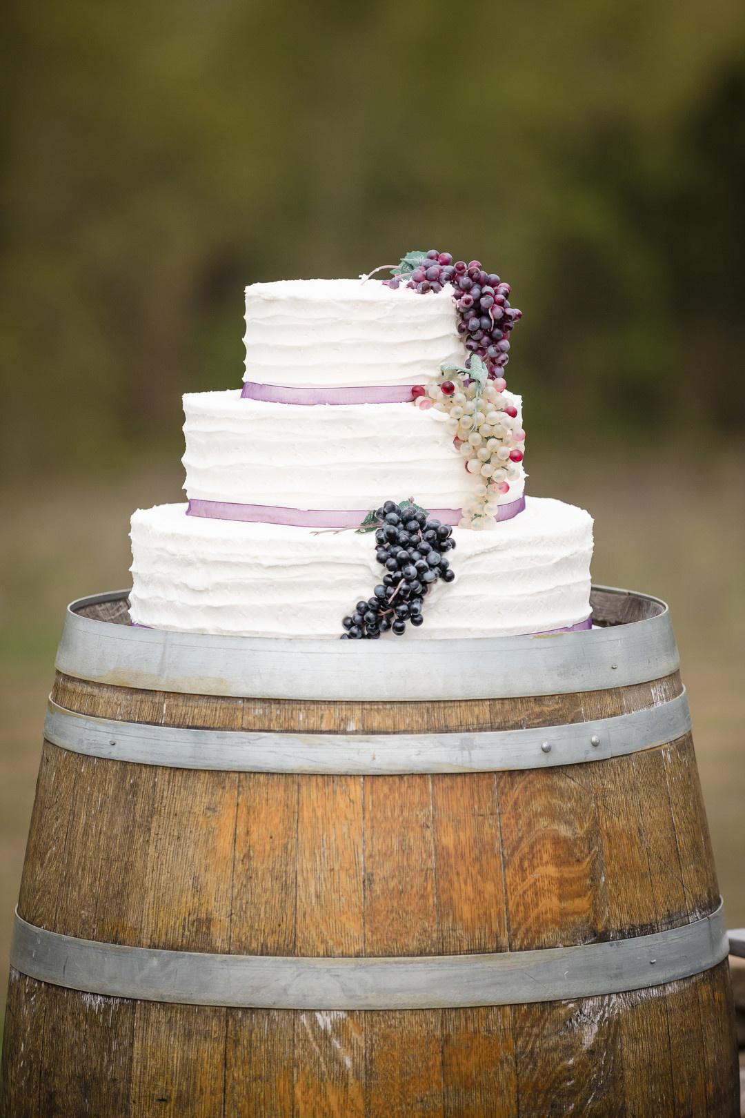 Spring Wedding-Lilac Bridesmaid Dresses, Wedding Cake with Light Pink  Flowers - ColorsBridesmaid