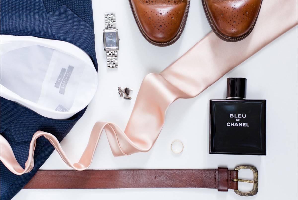 groom accessories
