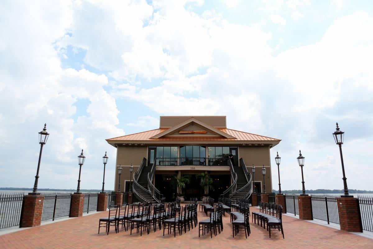 tavares pavilion on the lake