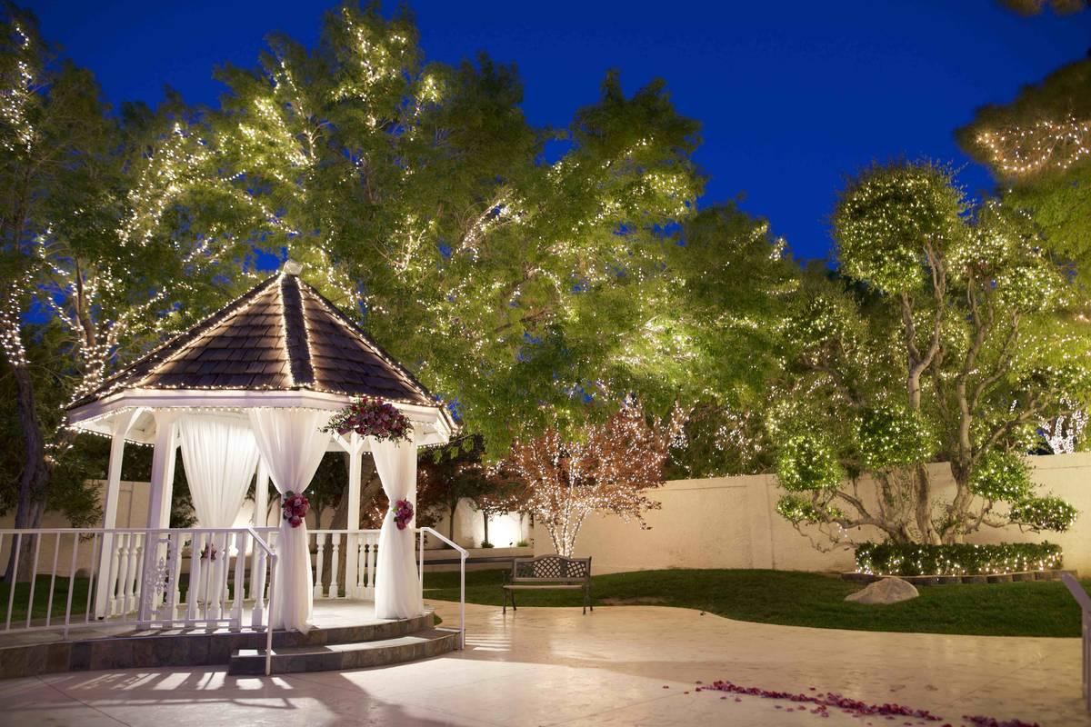 10 Outdoor Wedding Venues in Las Vegas With Amazing Views