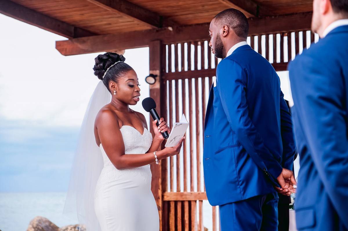 Wedding Vows: The 3 Ways to Say Them ⋆ Unboring!Wedding