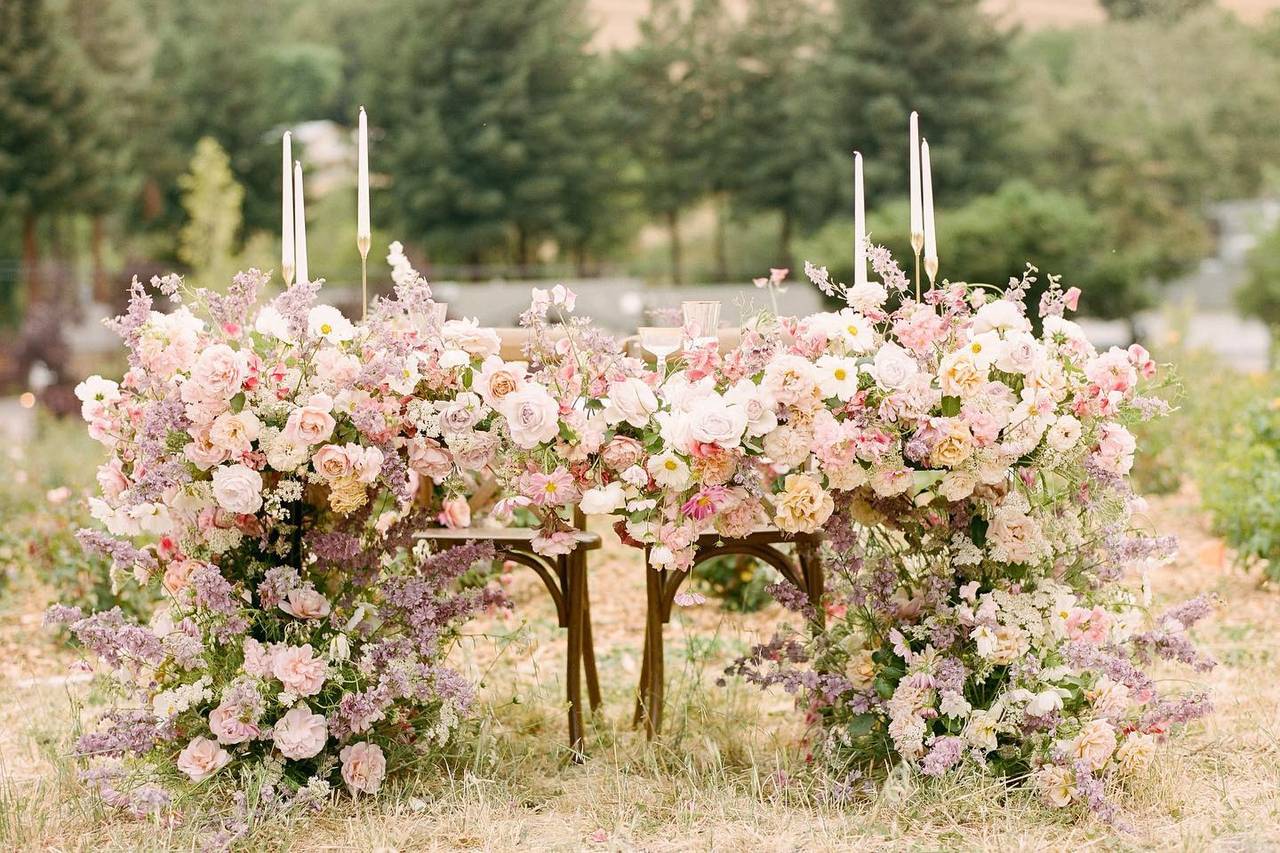 Top 10 Ways To Use Dried Florals In Your Boho Wedding Decor