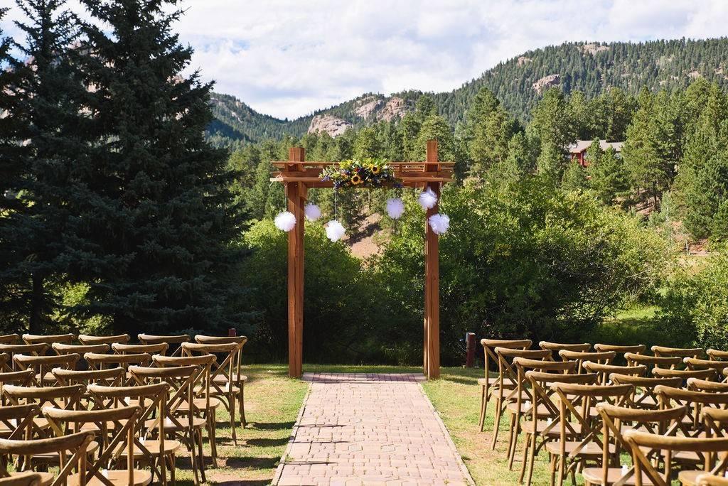 Wedding venues deals in the mountains