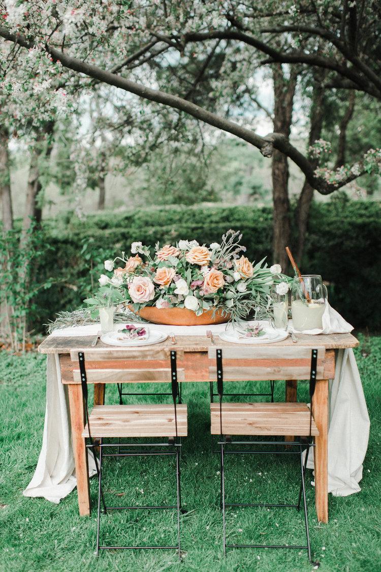 Table Decor Essentials for Your Rustic Wedding Theme