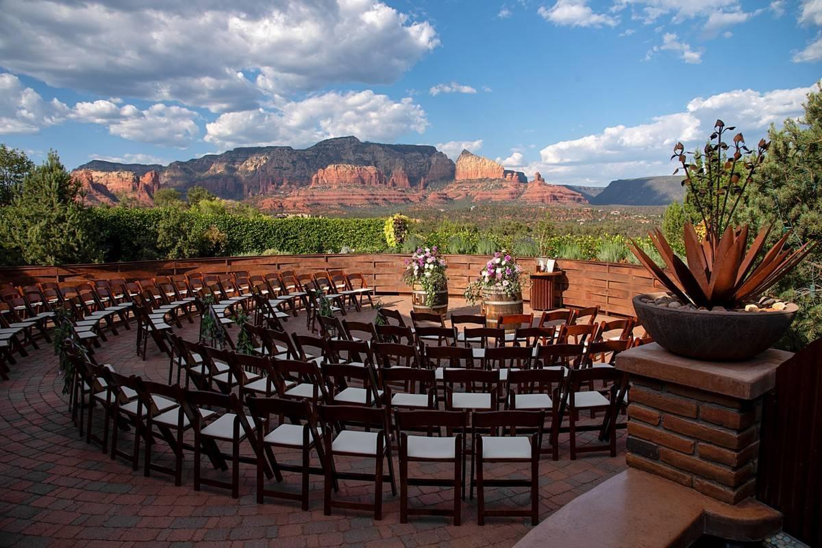 red rocks wedding ceremony