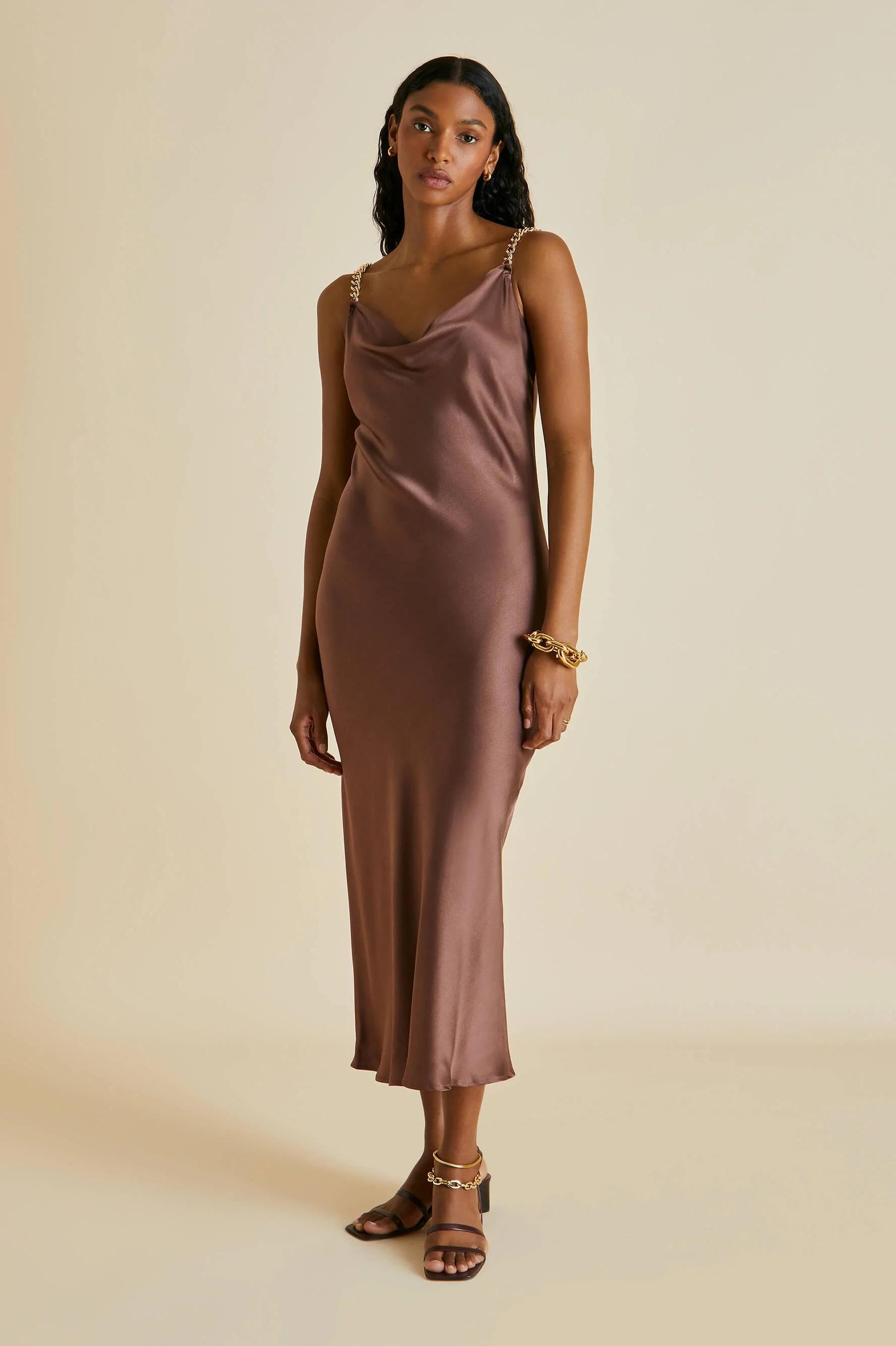 40 Winter Wedding Guest Dresses Perfect For The 2022 Season 9815