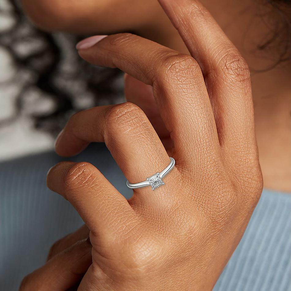 Minimalist Engagement Rings That Prove Less Is More