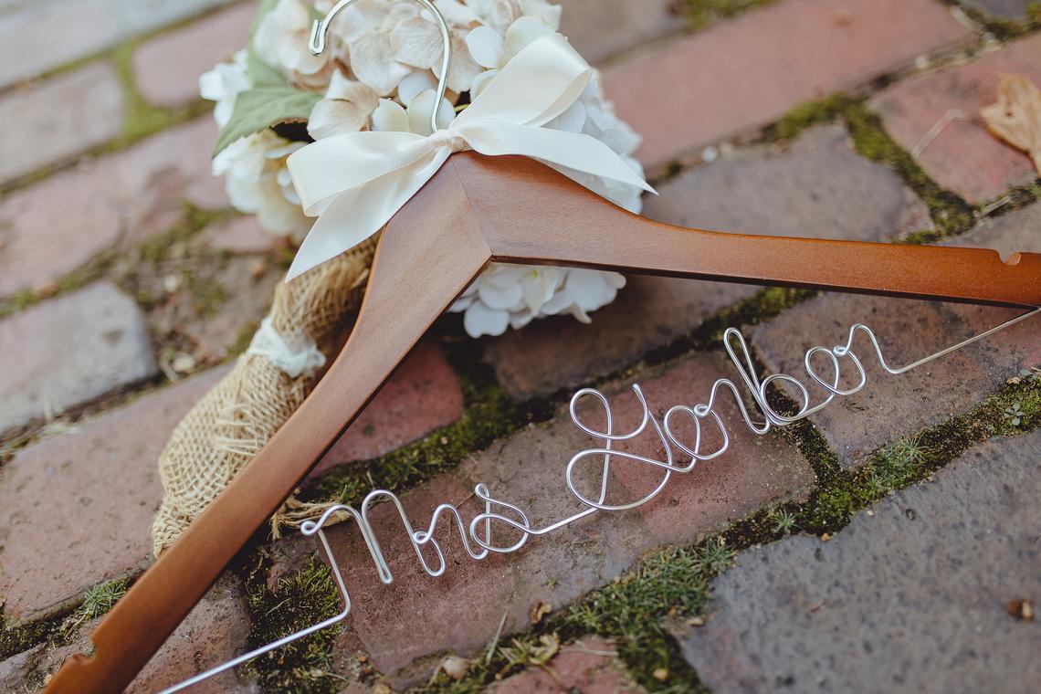 25 Maid of Honor Gifts to the Bride That Are Cute, Not Cheesy