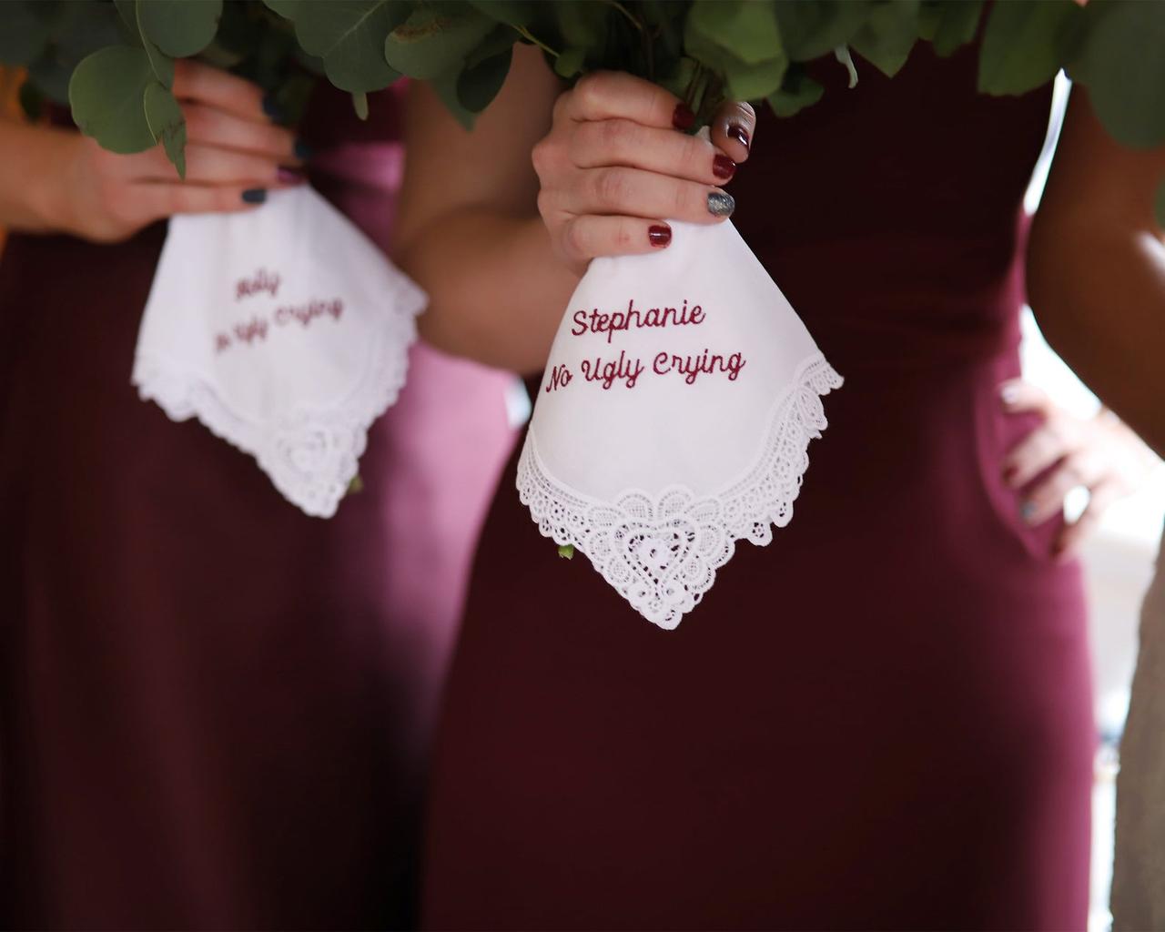 https://cdn0.weddingwire.com/article/7777/original/1280/jpg/17777-22-bridesmaid-gift-ideas.jpeg