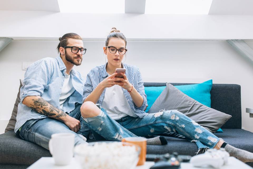 How to Deal When Your Partner's Not on Social Media 