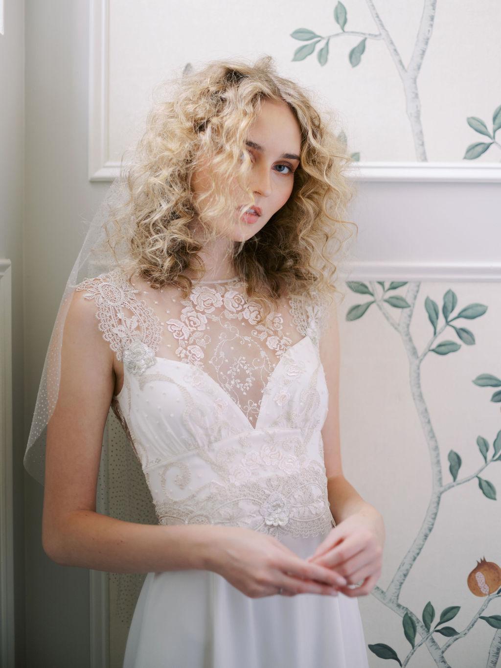 Everything You Need to Know About Wearing Your Wedding Veil