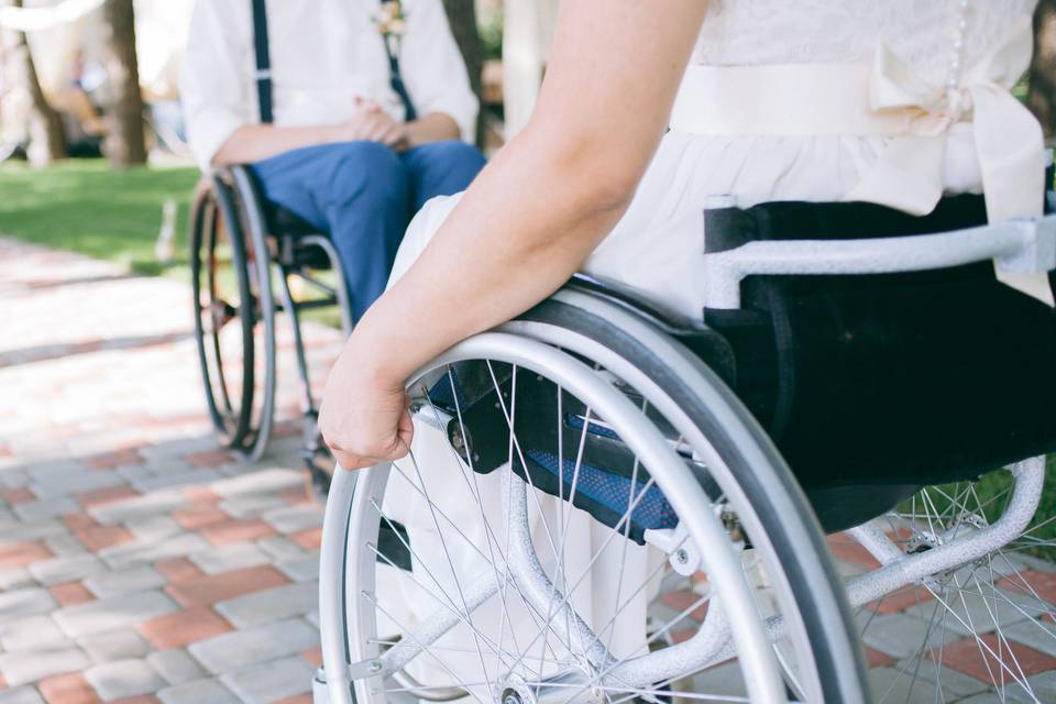 wedding guests who are in wheelchairs
