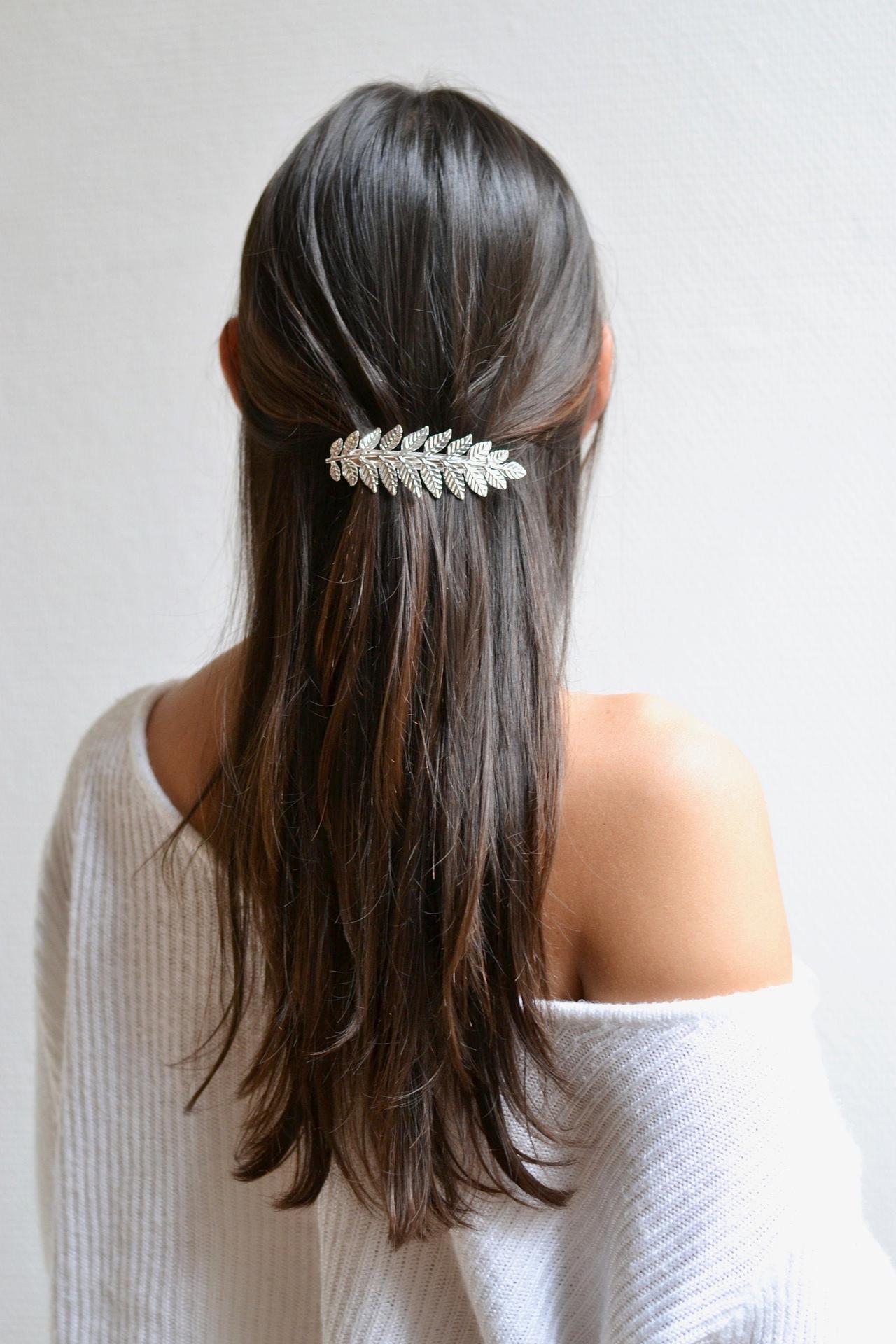 Beautiful Pearl Crystal Barrette Hair Clip Bow Design Silver Tone Bridal Prom 