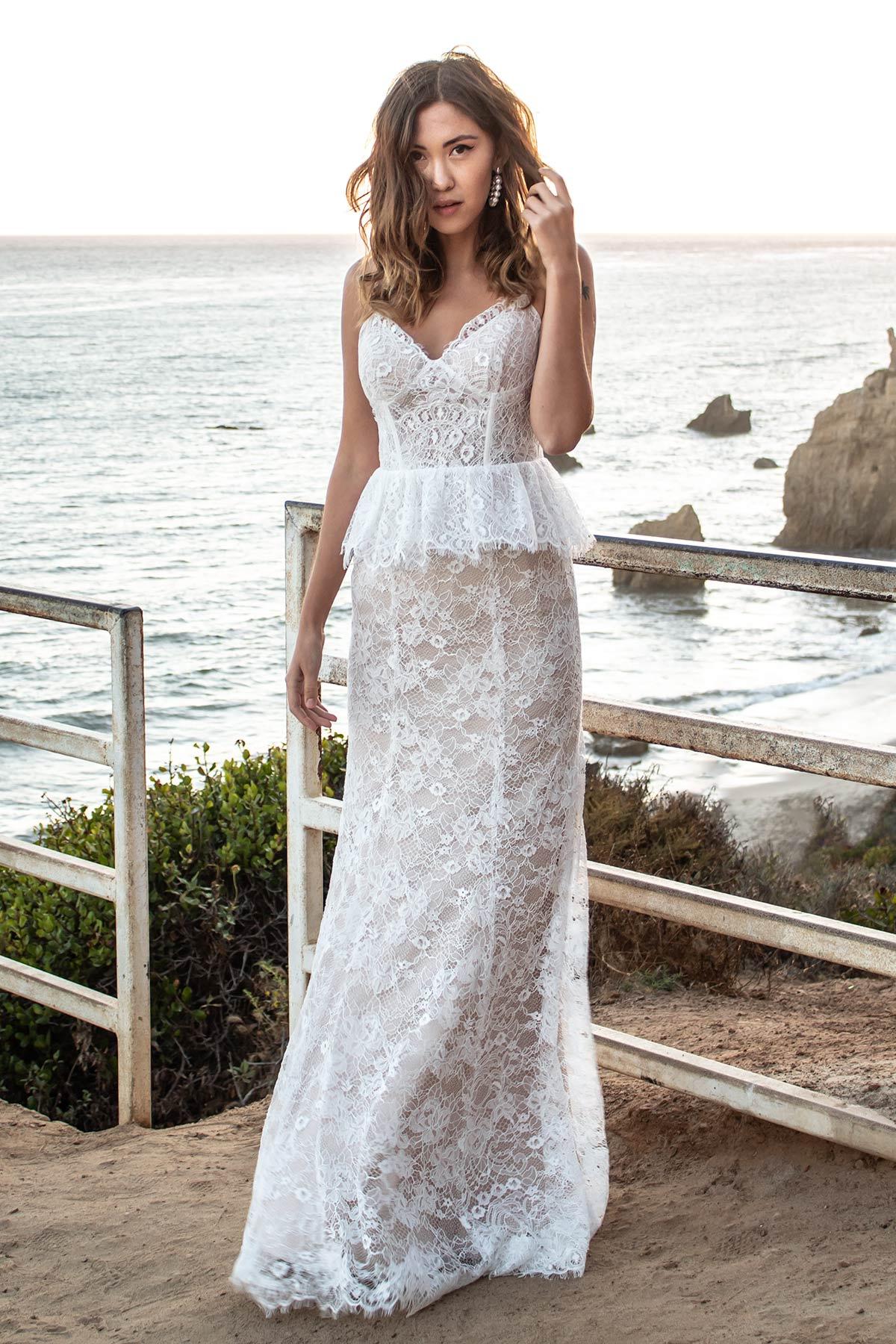 Elopement Wedding Dress For Your Outdoor Carefree Wedding