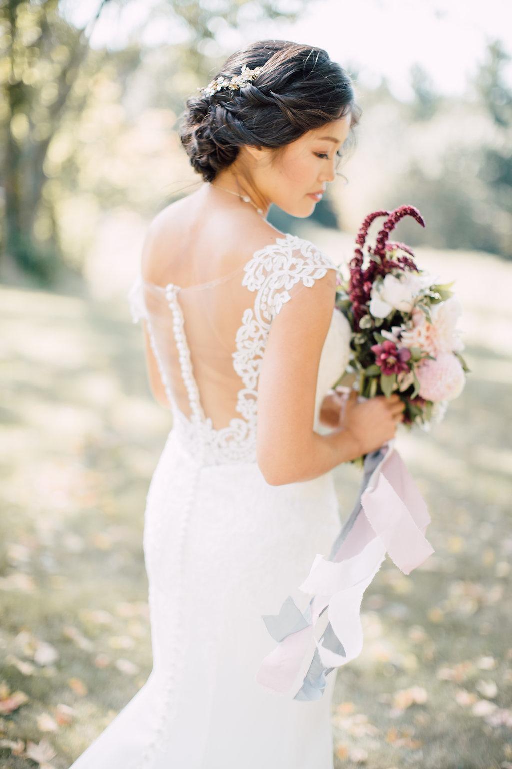 43 Hairstyles for a Strapless Wedding Dress