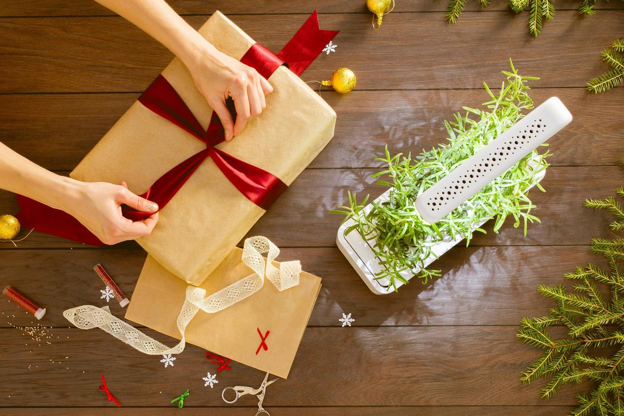 Starting Your Christmas Shopping? 5 Gifts Perfect for Newlyweds