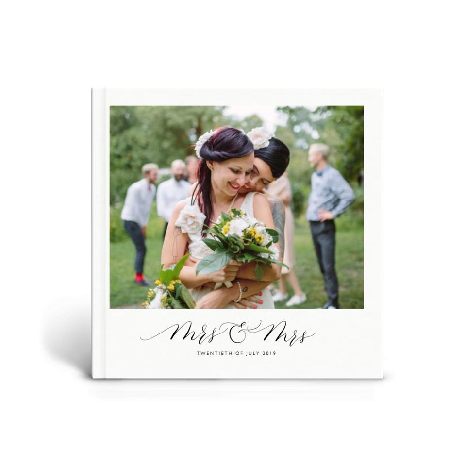 The 10 Best Wedding Photo Books for All Your Favorite Pics