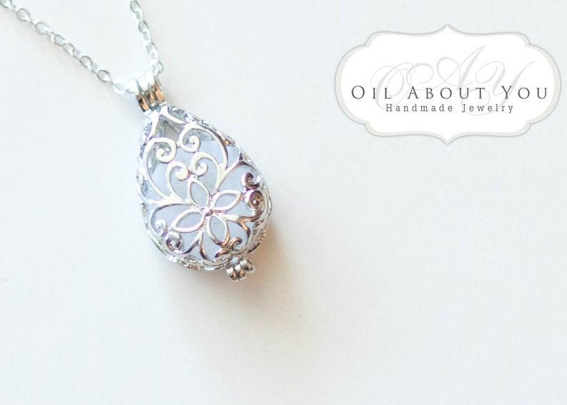 diffuser necklace