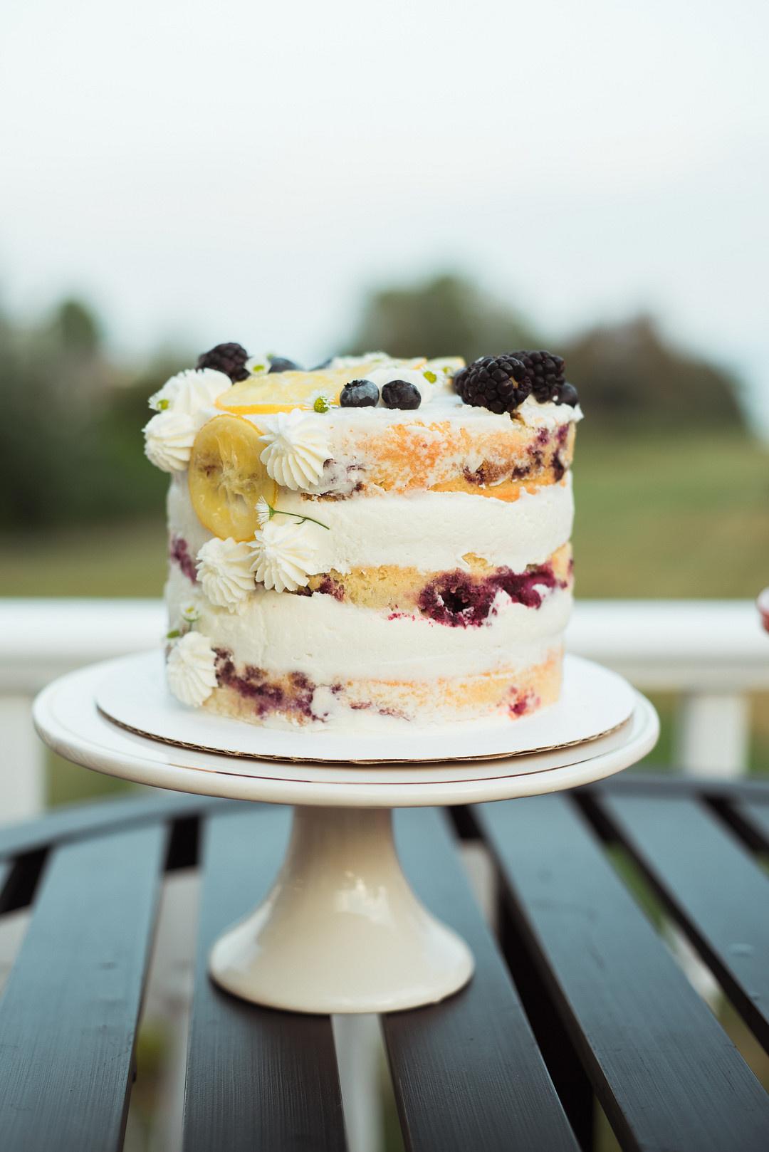 20 Naked Wedding Cakes That Are Better Without Frosting