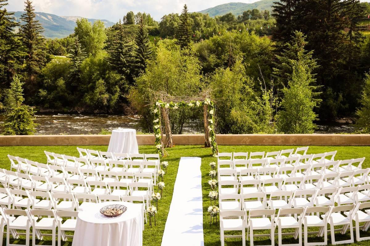 23 Mountain Wedding Venues with Breathtaking Views