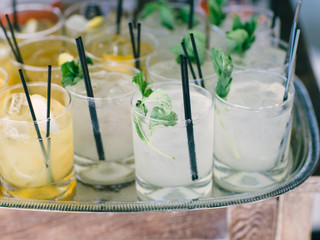 7 Strategies for Staying Sober at a Wedding