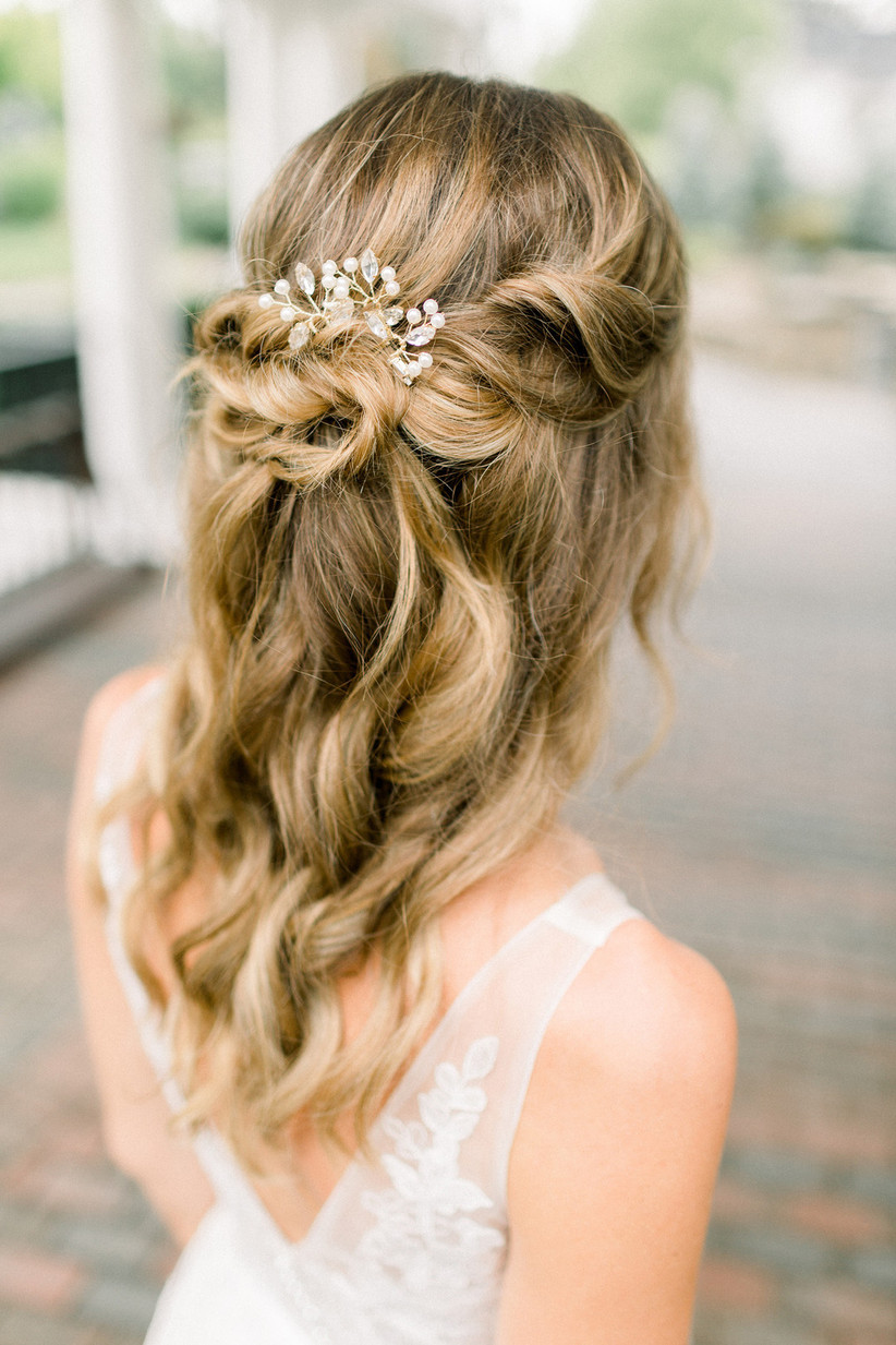 Hairstyle For Long Hair For Wedding / 16 Best Wedding Hairstyles For Short And Long Hair 2018 Romantic Bridal Hair Ideas - And if you have been growing out your hair for the big day and are still unsure of exactly which style to choose, let these 50 gorgeous wedding hairstyle photos inspire your decision.