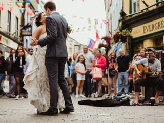 6 Beautiful Irish Wedding Traditions & What They Mean