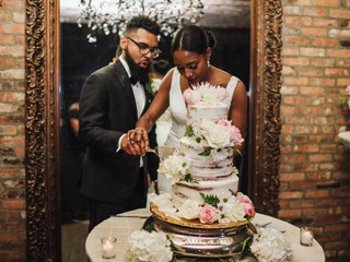 34 Wedding Cake Cutting Songs to Sweeten the Moment