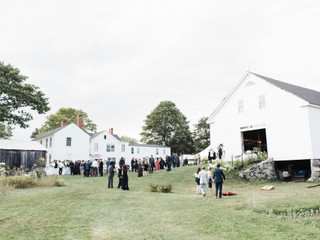 17 Barn Wedding Venues in Maine for Your Rustic Big Day