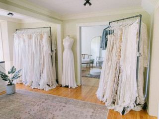 How to Choose a Bridal Shop That’s Right for You