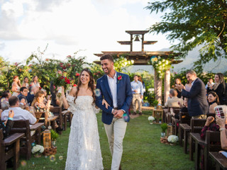 7 Steps to Hiring a Destination Wedding Photographer
