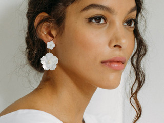 The Prettiest Floral Bridal Earrings for a Garden-Chic Look