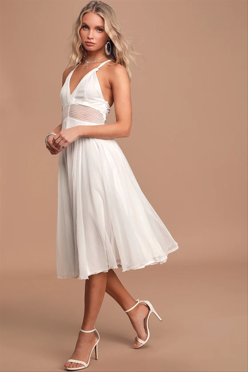 35 Beautiful Courthouse Wedding Dresses You Ll Love Weddingwire It can be white or another color; 35 beautiful courthouse wedding dresses
