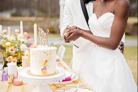 The Best Wedding Cake Flavor Combinations