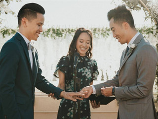 What Is a Wedding Officiant? The 4 Types You Need to Know
