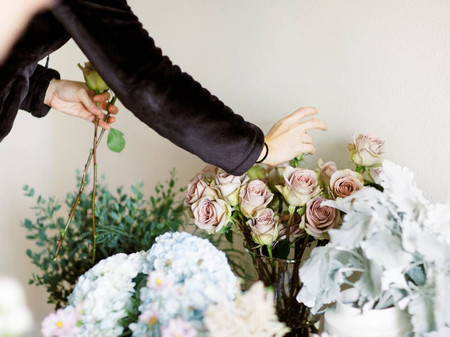 13 Wedding Flowers That Are Always in Season