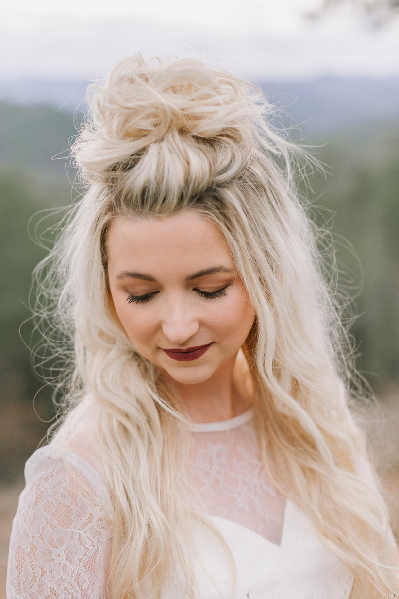 40 Wedding Hairstyles For Long Hair Bridal Updos Veils More Weddingwire