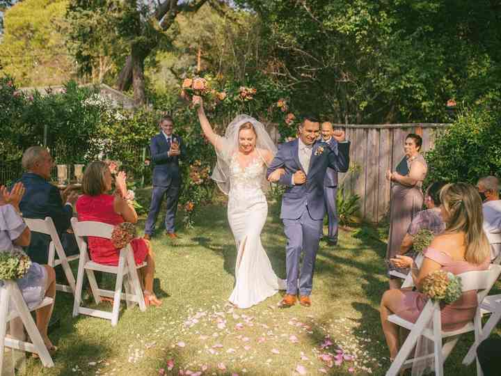 A Complete Guide To Planning A Backyard Wedding Reception Weddingwire Do you prefer a buffet, a plated dinner or a bbq? planning a backyard wedding reception