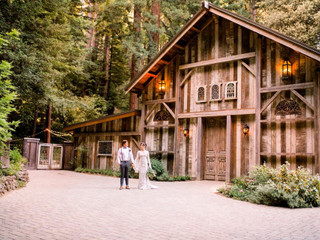 These 15 Cabin Wedding Venues Have All the Rustic Vibes