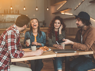 10 Questions Engaged Couples Should Ask Their Newly-Married Friends