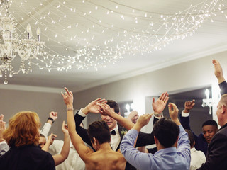 5 People You Should Never Invite to Your Wedding