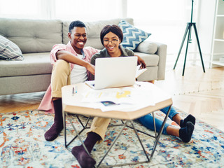 10 Ways to Help Loved Ones Who Postponed Their Weddings Due to COVID-19