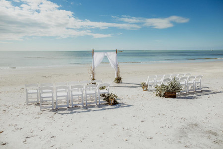 The 20 Best Beach Wedding Venues for a Relaxed and Romantic Big Day 