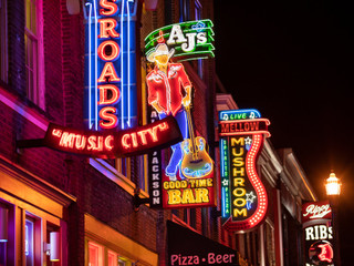 Your Guide to Planning the Ultimate Nashville Bachelorette Party