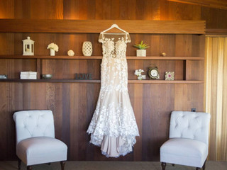 How to Get the Wedding Dress Shopping Experience Amidst the Pandemic